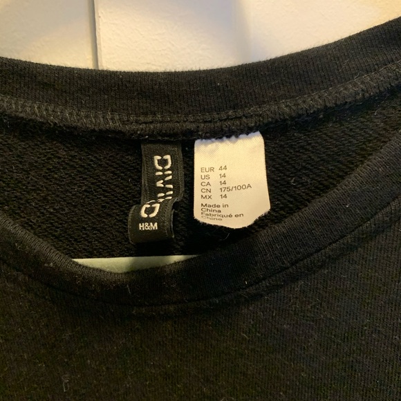 Sweatshirt Dress with Ruffle - Picture 3 of 4